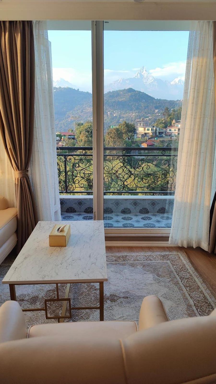 Le Glamour Resort & Wellness Spa Pokhara Exteriör bild