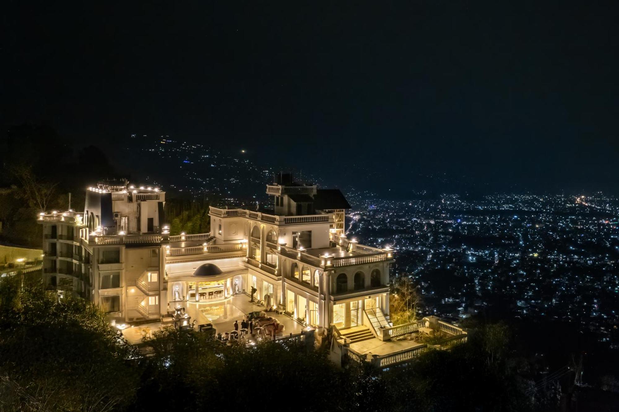 Le Glamour Resort & Wellness Spa Pokhara Exteriör bild