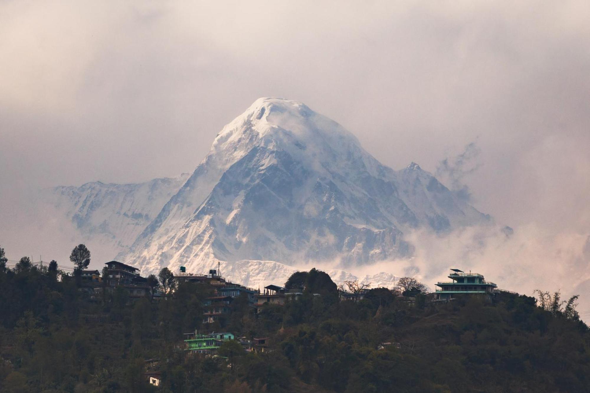 Le Glamour Resort & Wellness Spa Pokhara Exteriör bild